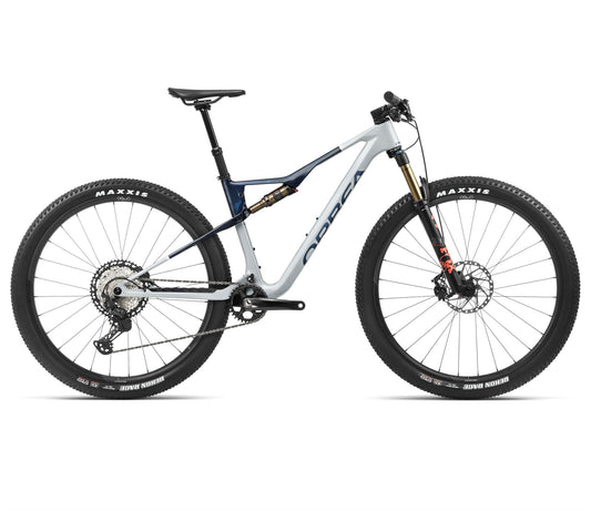 OIZ M10 M Halo Silver-Blue Carbon View